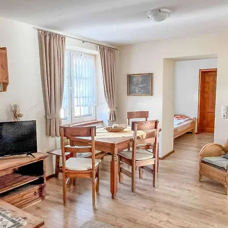 Am Eifelsteig Апартаменты Neroth