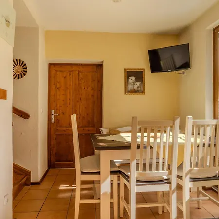 Am Eifelsteig Апартаменты *